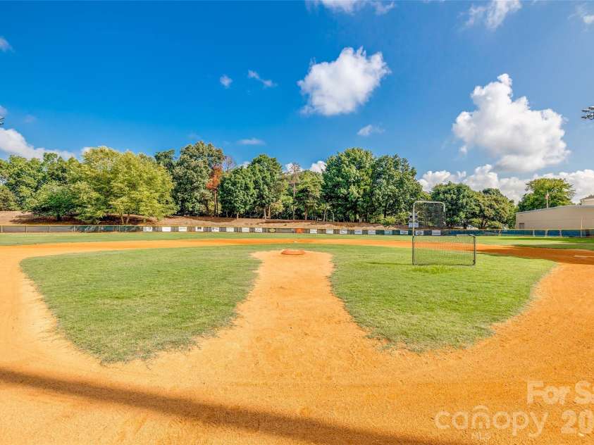 1039 Hunters Run Drive, Tega Cay, SC 29708.  MLS# CAR4384009, YatesRealty ID 24745. 