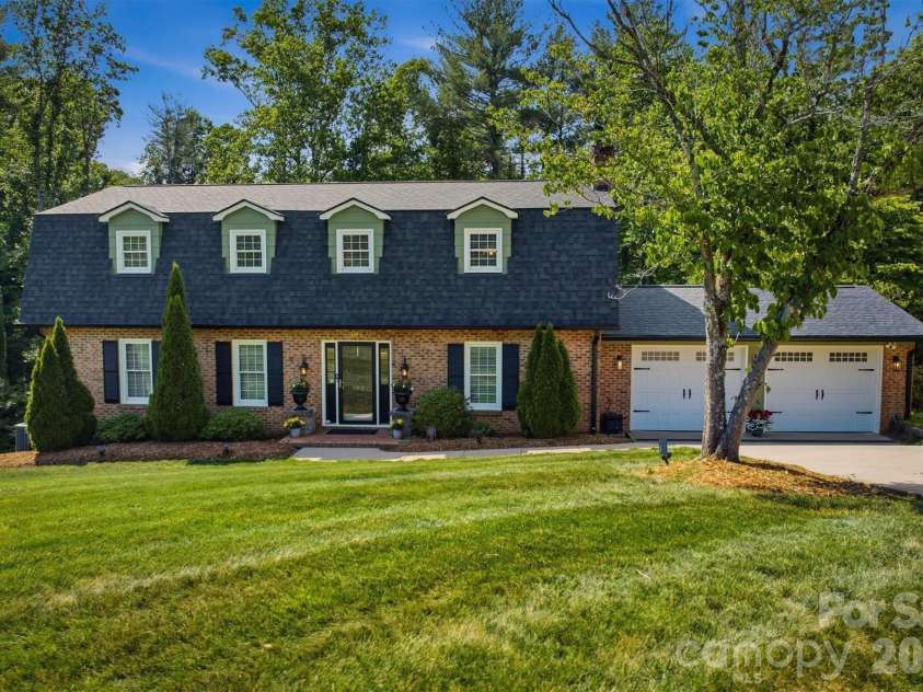 103 Wedgewood Court, Morganton, NC 28655.  MLS# CAR4383886, YatesRealty ID 24746. 
