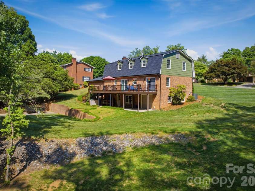 103 Wedgewood Court, Morganton, NC 28655.  MLS# CAR4383886, YatesRealty ID 24746. 