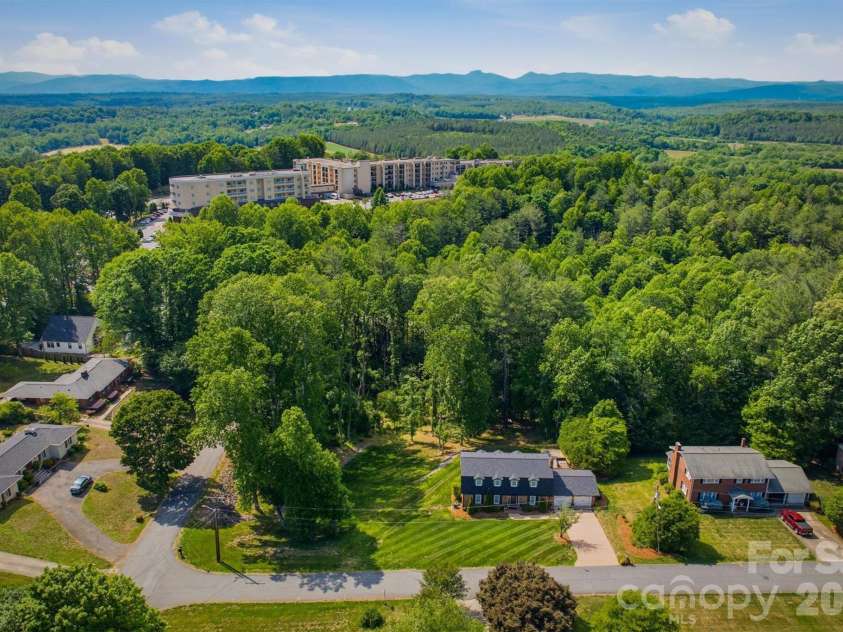 103 Wedgewood Court, Morganton, NC 28655.  MLS# CAR4383886, YatesRealty ID 24746. 