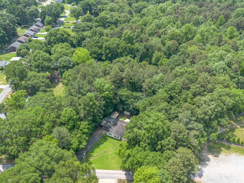 611 Robinson Street, Dallas, NC 28034.  MLS# CAR4261429, YatesRealty ID 24747. 