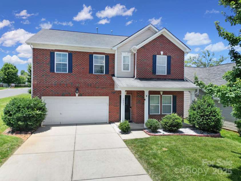 1051 Albany Park Drive, Fort Mill, SC 29715.  MLS# CAR4273686, YatesRealty ID 24748. 