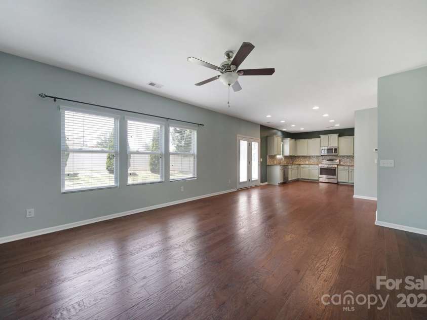 1051 Albany Park Drive, Fort Mill, SC 29715.  MLS# CAR4273686, YatesRealty ID 24748. Family Rm
