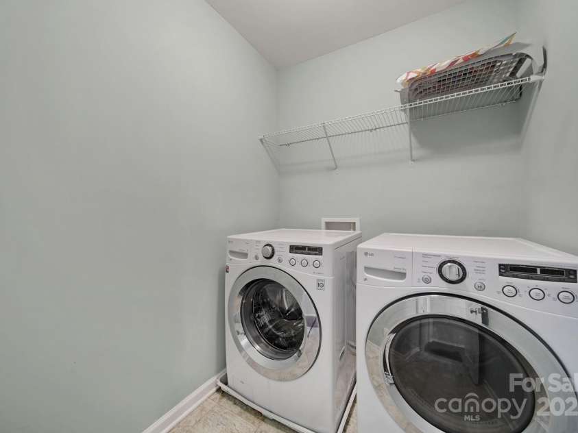 1051 Albany Park Drive, Fort Mill, SC 29715.  MLS# CAR4273686, YatesRealty ID 24748. Laundry Rm
