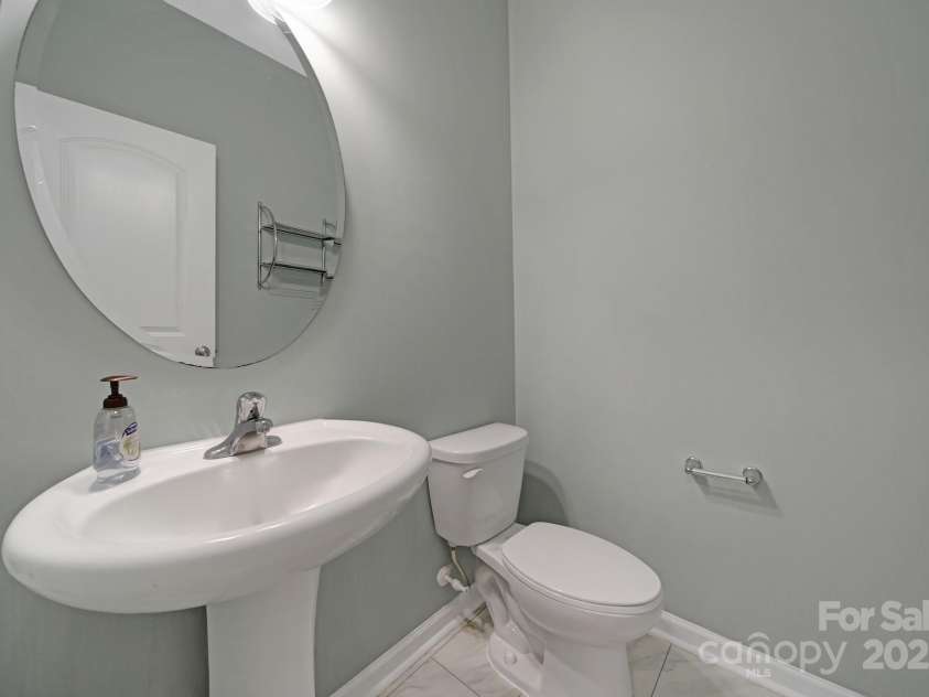 1051 Albany Park Drive, Fort Mill, SC 29715.  MLS# CAR4273686, YatesRealty ID 24748. Powder Rm
