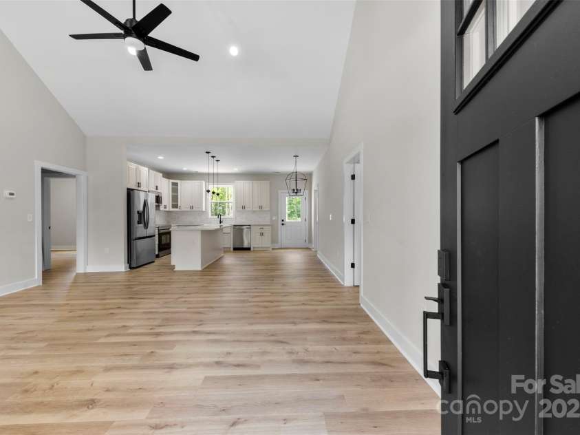 109 Darvee Road, Blacksburg, SC 29702.  MLS# CAR4255858, YatesRealty ID 24749. 