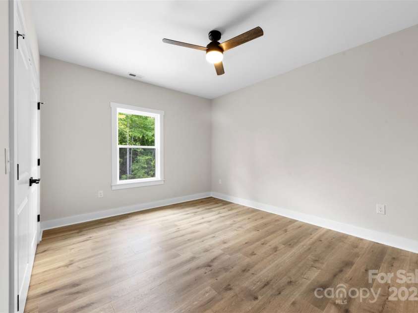 109 Darvee Road, Blacksburg, SC 29702.  MLS# CAR4255858, YatesRealty ID 24749. 