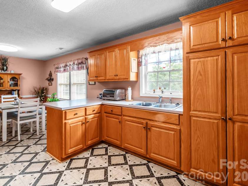 2795 Cane Mill Road, Lancaster, SC 29720.  MLS# CAR4394678, YatesRealty ID 2475. 