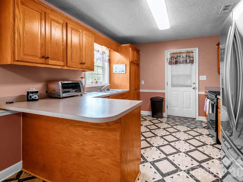 2795 Cane Mill Road, Lancaster, SC 29720.  MLS# CAR4394678, YatesRealty ID 2475. 