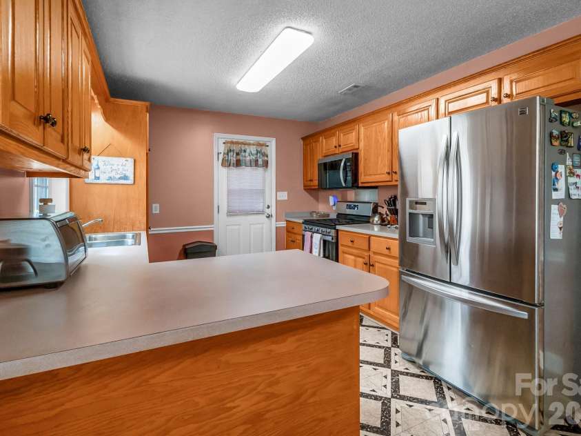 2795 Cane Mill Road, Lancaster, SC 29720.  MLS# CAR4394678, YatesRealty ID 2475. 