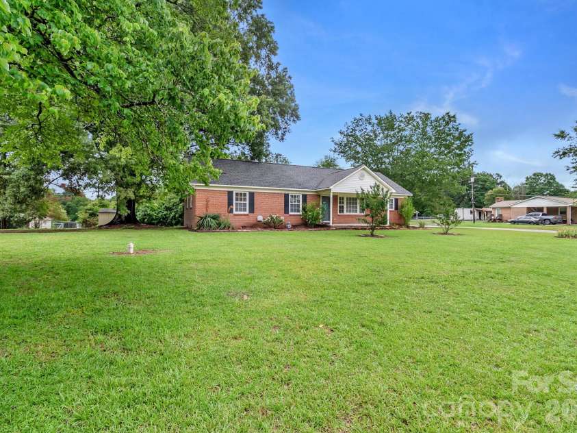 2795 Cane Mill Road, Lancaster, SC 29720.  MLS# CAR4394678, YatesRealty ID 2475. 