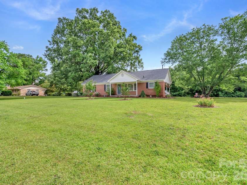 2795 Cane Mill Road, Lancaster, SC 29720.  MLS# CAR4394678, YatesRealty ID 2475. 