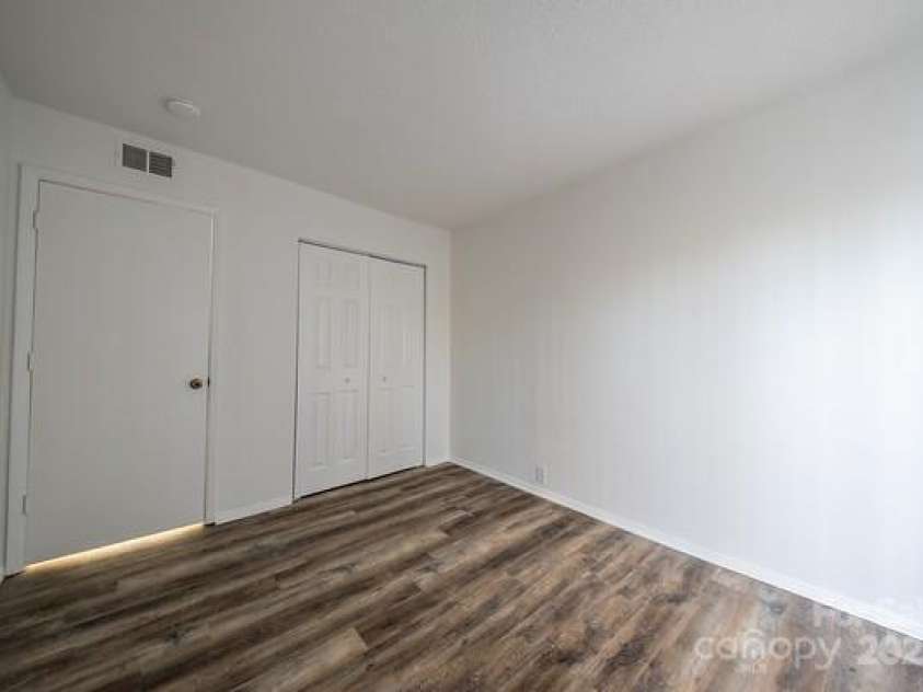7151 Stonington Lane, Charlotte, NC 28227.  MLS# CAR4216068, YatesRealty ID 2475. 