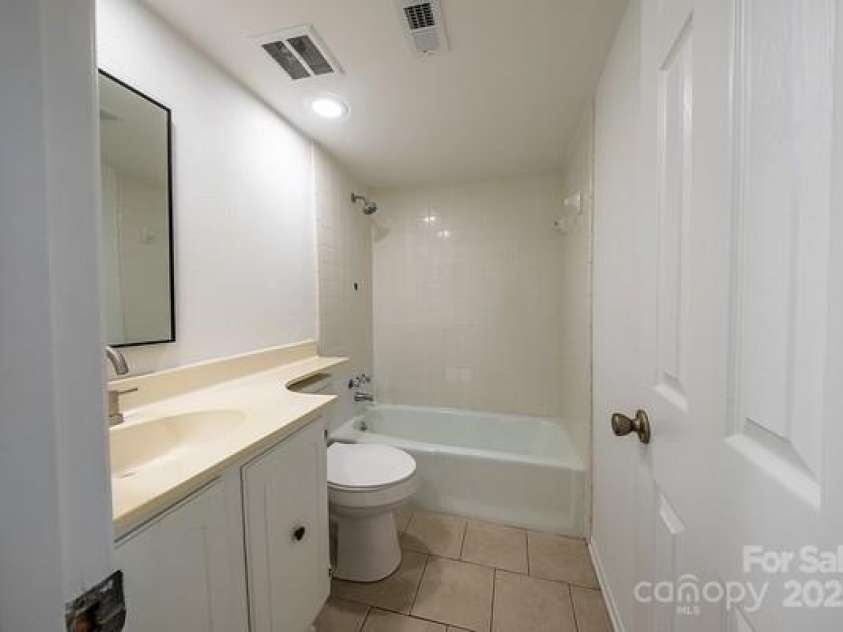 7151 Stonington Lane, Charlotte, NC 28227.  MLS# CAR4216068, YatesRealty ID 2475. 