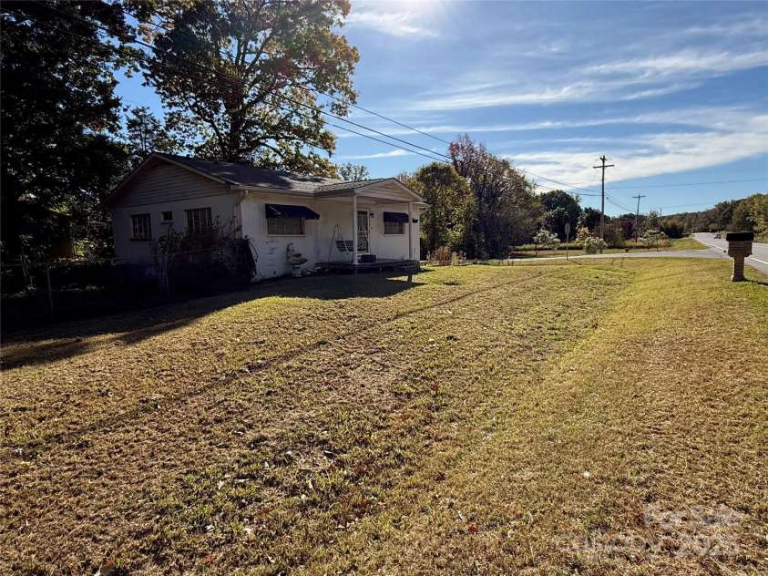 8921 Highway 601 Highway, Midland, NC 28107.  MLS# CAR4333570, YatesRealty ID 2475. 