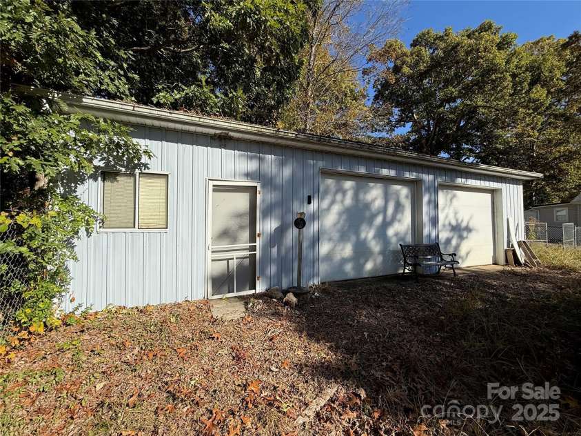 8921 Highway 601 Highway, Midland, NC 28107.  MLS# CAR4333570, YatesRealty ID 2475. 