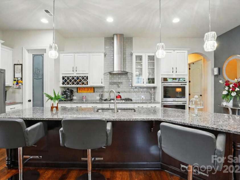 10903 Skymont Drive, Huntersville, NC 28078.  MLS# CAR4263999, YatesRealty ID 24750. 