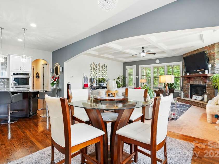 10903 Skymont Drive, Huntersville, NC 28078.  MLS# CAR4263999, YatesRealty ID 24750. 