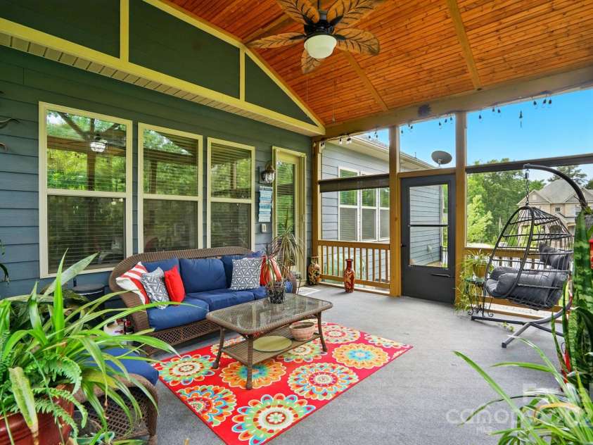 10903 Skymont Drive, Huntersville, NC 28078.  MLS# CAR4263999, YatesRealty ID 24750. 