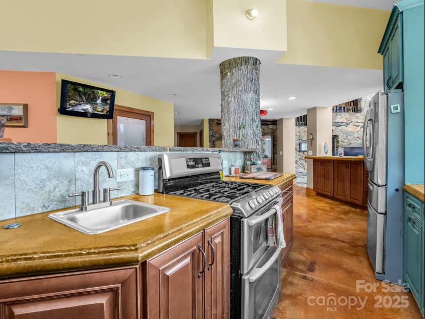 259 & 265 Black Oak Cove Road, Candler, NC 28715.  MLS# CAR4256200, YatesRealty ID 24751. 