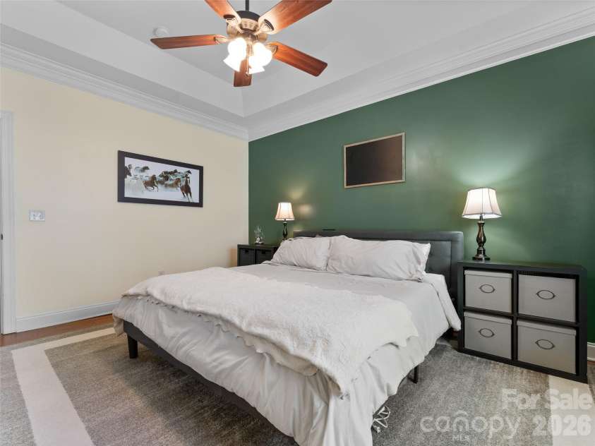 163 Oak Apple Lane, Hendersonville, NC 28792.  MLS# CAR4354039, YatesRealty ID 24752. 