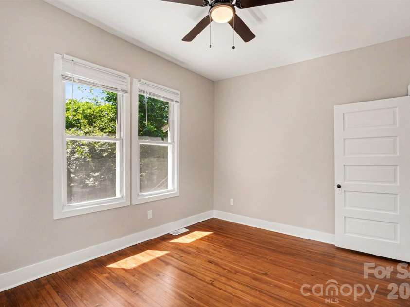 4118 Glory Street, Charlotte, NC 28206.  MLS# CAR4378131, YatesRealty ID 24753. Bedroom 3