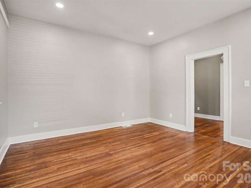 4118 Glory Street, Charlotte, NC 28206.  MLS# CAR4378131, YatesRealty ID 24753. Dining Room