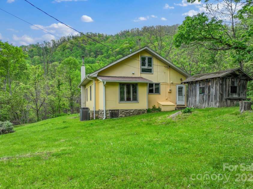 443 OX CREEK Road, Weaverville, NC 28787.  MLS# CAR4251407, YatesRealty ID 24753. 