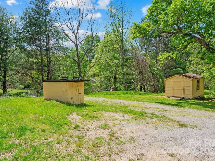 443 OX CREEK Road, Weaverville, NC 28787.  MLS# CAR4251407, YatesRealty ID 24753. 