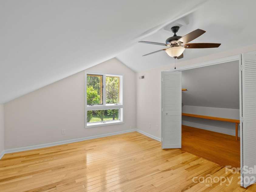 443 OX CREEK Road, Weaverville, NC 28787.  MLS# CAR4251407, YatesRealty ID 24753. Upstairs bedroom
