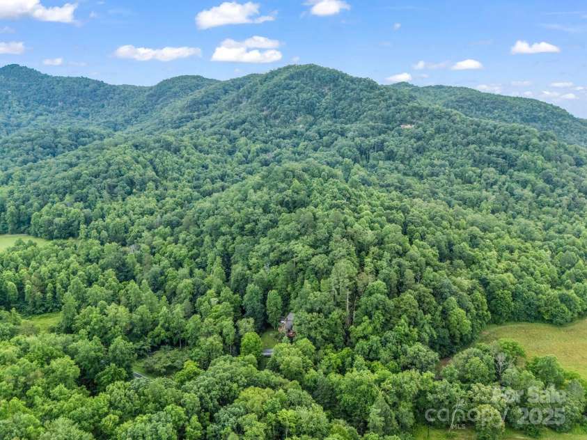 120 Rocky Mountain Drive, Lake Lure, NC 28746.  MLS# CAR4263673, YatesRealty ID 24754. 