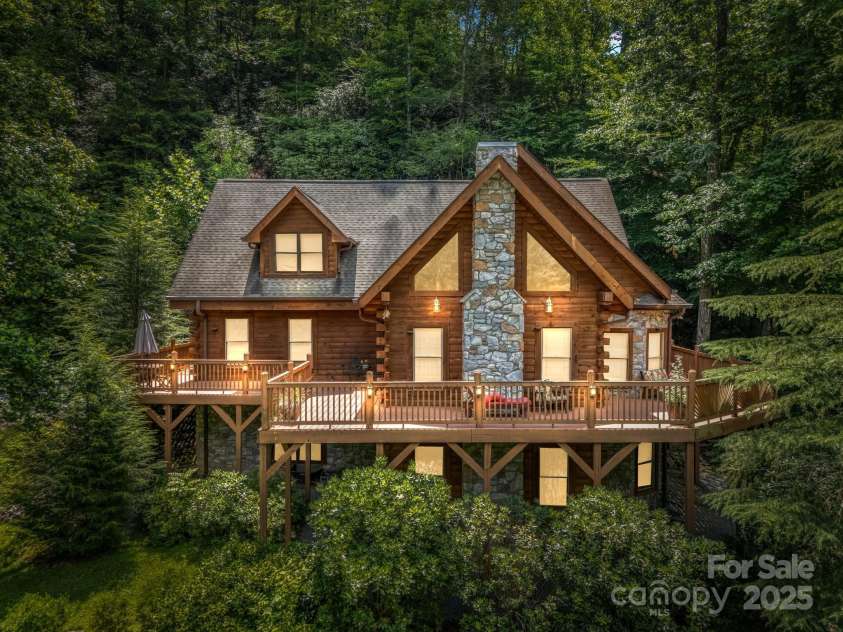 120 Rocky Mountain Drive, Lake Lure, NC 28746.  MLS# CAR4263673, YatesRealty ID 24754. 