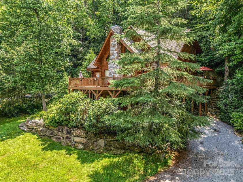 120 Rocky Mountain Drive, Lake Lure, NC 28746.  MLS# CAR4263673, YatesRealty ID 24754. 