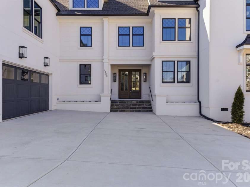9408 Greyson Ridge Drive, Charlotte, NC 28277.  MLS# CAR4354369, YatesRealty ID 24754. 