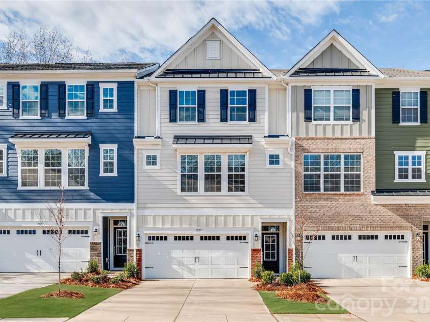 1116 Bandon Drive, Waxhaw, NC 28173.  MLS# CAR4345408, YatesRealty ID 24755. 