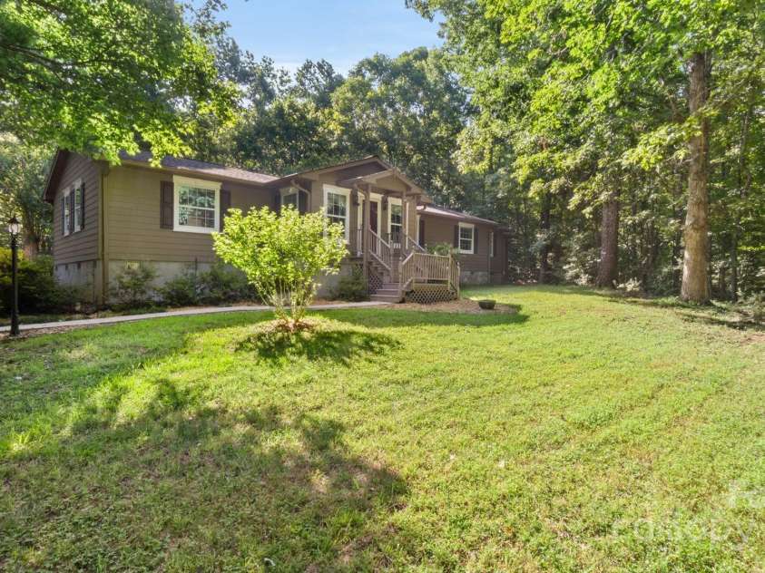 8321 Walkup Road, Waxhaw, NC 28173.  MLS# CAR4261556, YatesRealty ID 24755. 