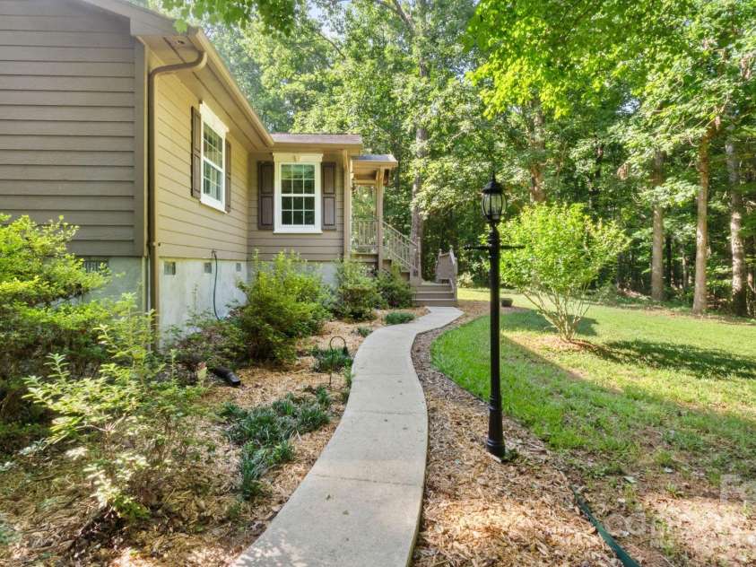 8321 Walkup Road, Waxhaw, NC 28173.  MLS# CAR4261556, YatesRealty ID 24755. 
