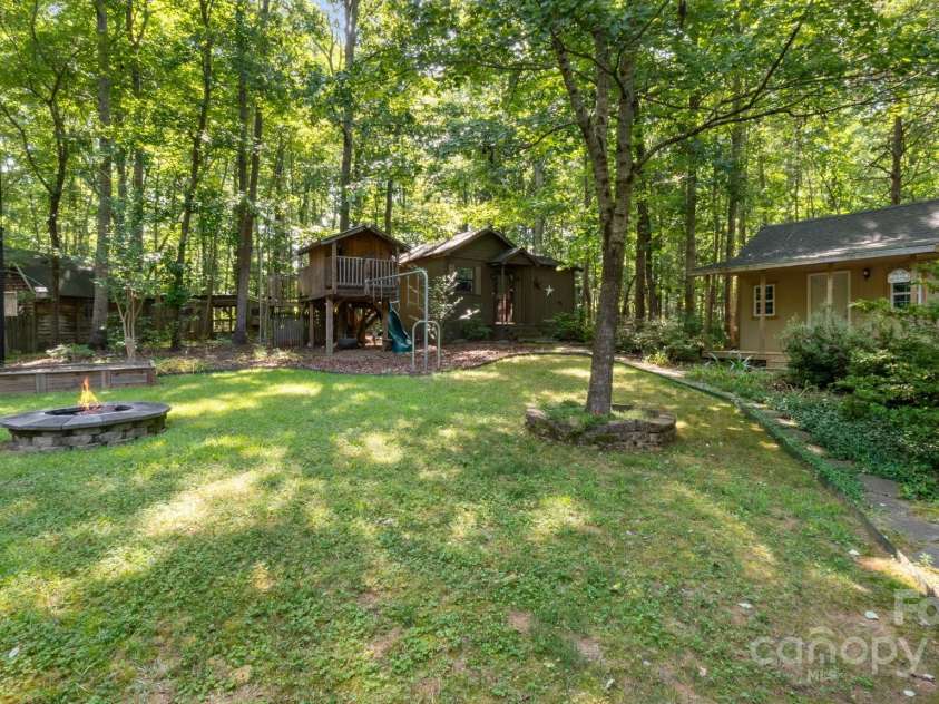 8321 Walkup Road, Waxhaw, NC 28173.  MLS# CAR4261556, YatesRealty ID 24755. 