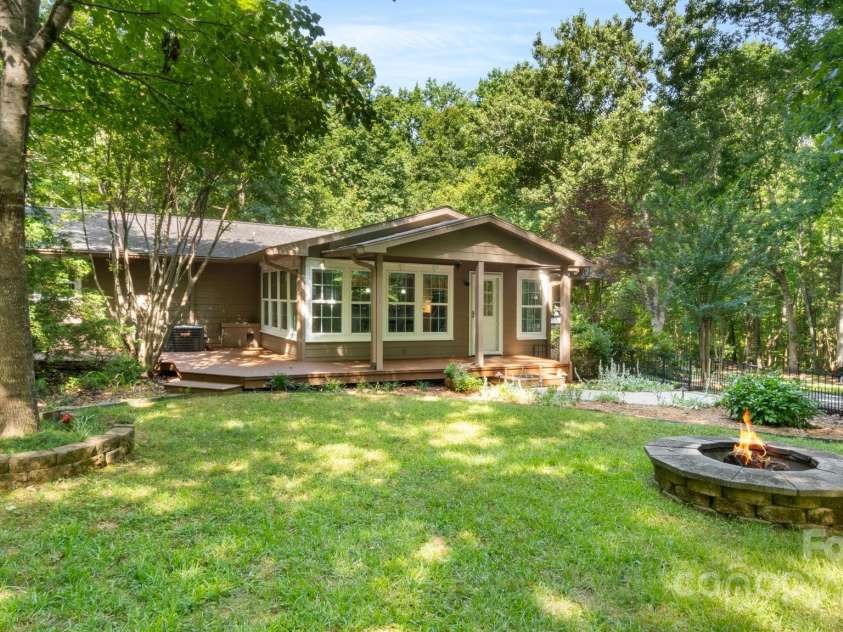 8321 Walkup Road, Waxhaw, NC 28173.  MLS# CAR4261556, YatesRealty ID 24755. 