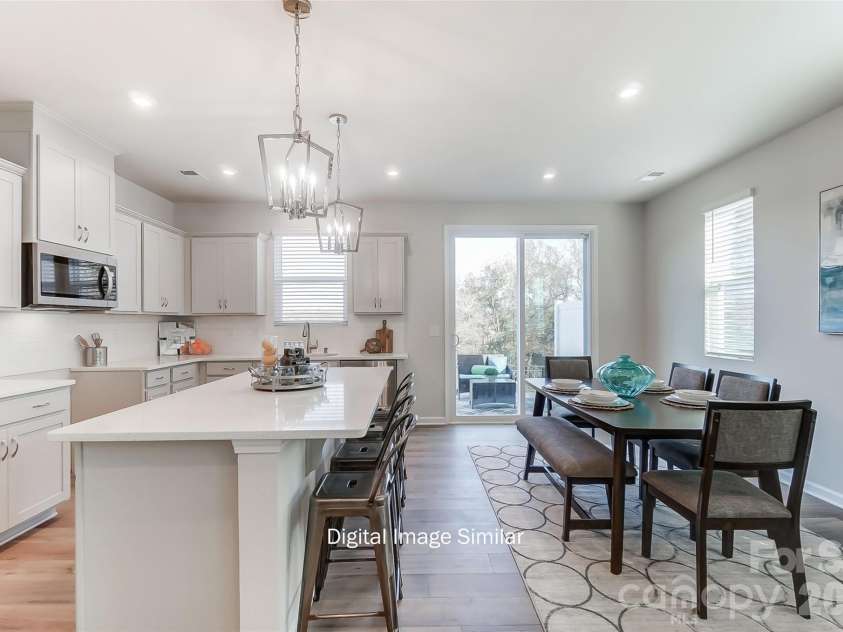 6032 Mallow Crossing Lane, Charlotte, NC 28213.  MLS# CAR4380465, YatesRealty ID 24758. 