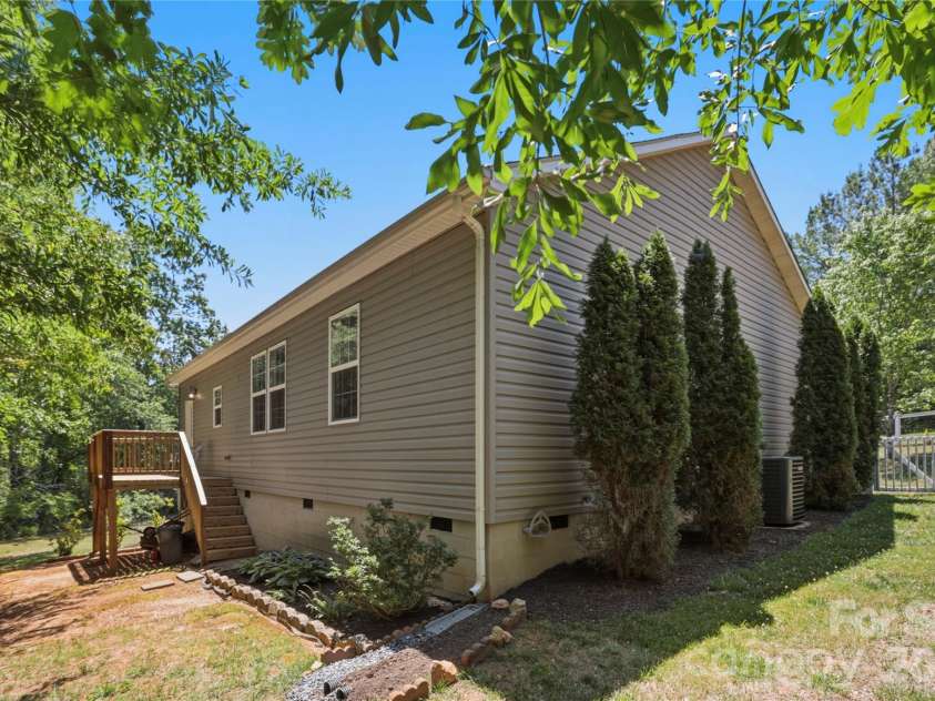412 Lewis Road, Rutherfordton, NC 28139.  MLS# CAR4385364, YatesRealty ID 24759. 