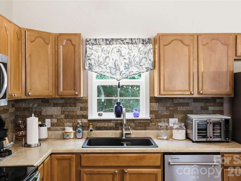 412 Lewis Road, Rutherfordton, NC 28139.  MLS# CAR4385364, YatesRealty ID 24759. 