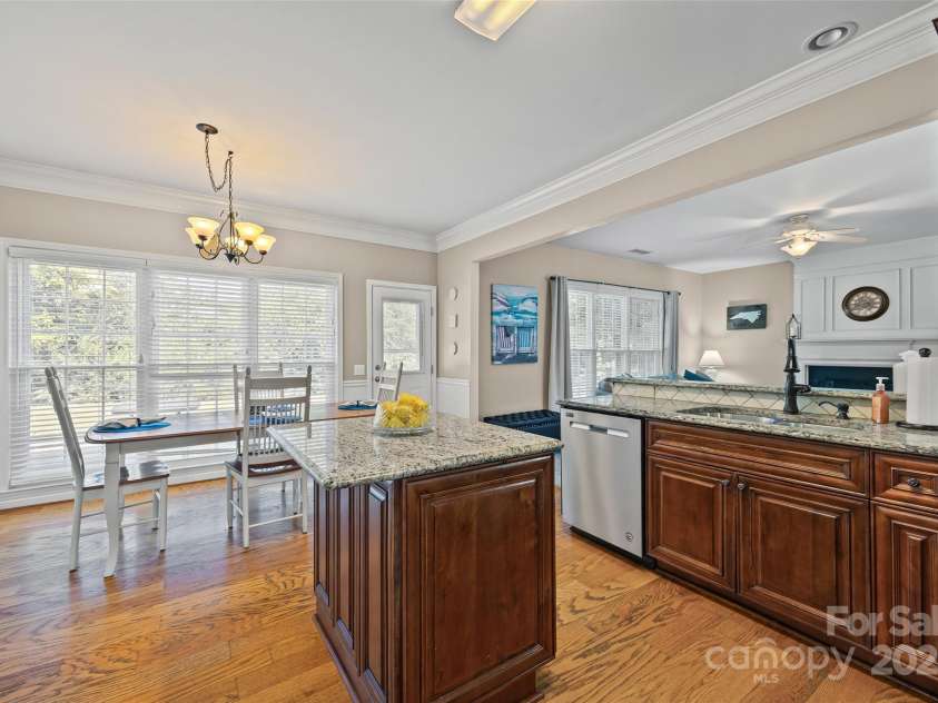 5899 Crimson Oak Court, Harrisburg, NC 28075.  MLS# CAR4302155, YatesRealty ID 2476. Kitchen