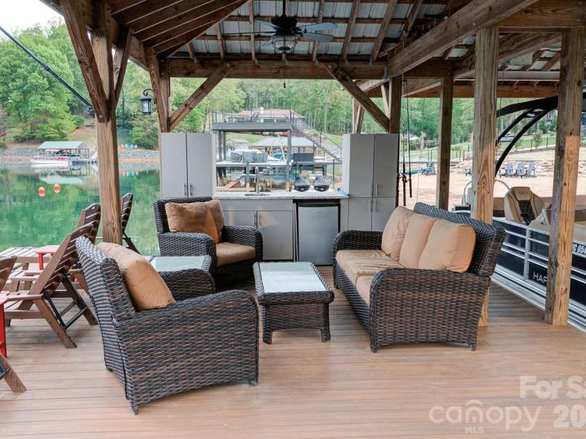 644 Normandy Road, Mooresville, NC 28117.  MLS# CAR4363129, YatesRealty ID 24760. 
