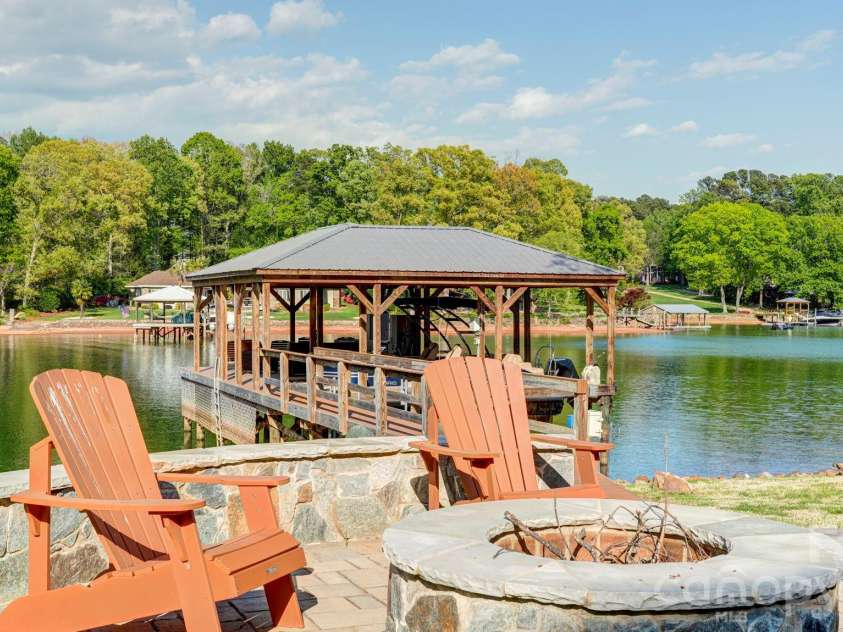 644 Normandy Road, Mooresville, NC 28117.  MLS# CAR4363129, YatesRealty ID 24760. 