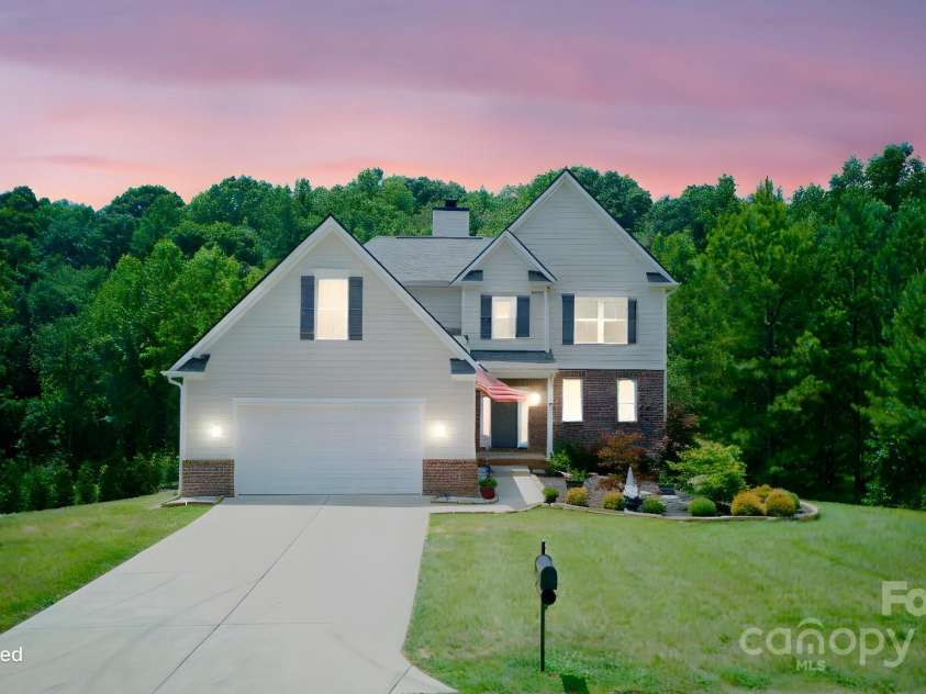 139 Sheep Path Drive, Mooresville, NC 28115.  MLS# CAR4274735, YatesRealty ID 24761. 