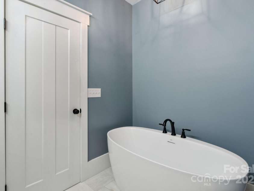 139 Sheep Path Drive, Mooresville, NC 28115.  MLS# CAR4274735, YatesRealty ID 24761. 