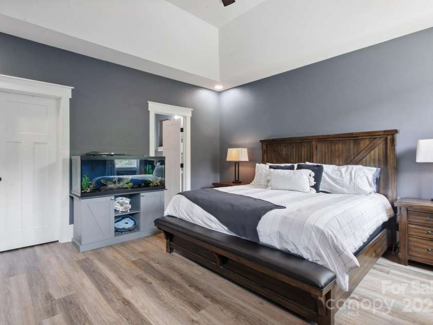 139 Sheep Path Drive, Mooresville, NC 28115.  MLS# CAR4274735, YatesRealty ID 24761. Primary Bedroom