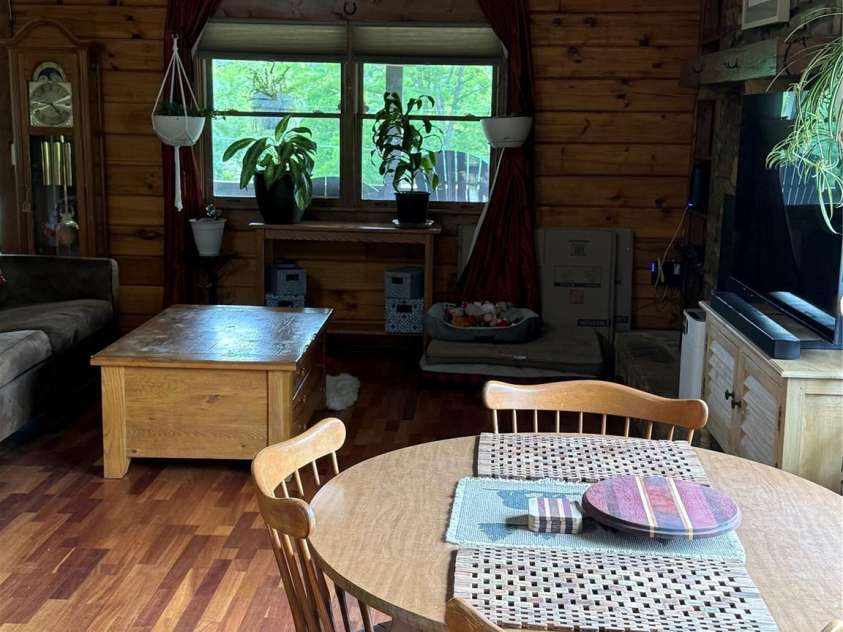 7 Noland Drive, Clyde, NC 28721.  MLS# CAR4379667, YatesRealty ID 24761. Dining Area