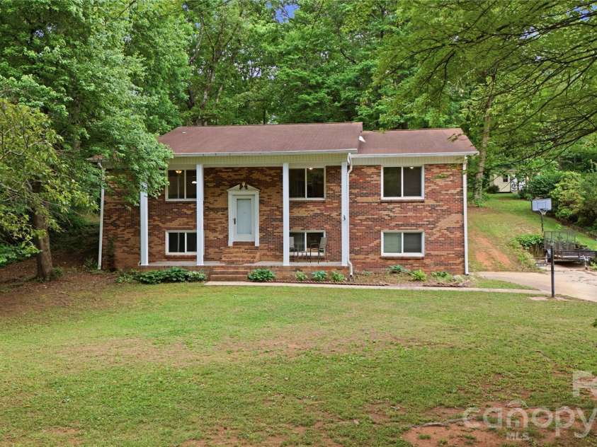 1959 Rock Springs Circle, Denver, NC 28037.  MLS# CAR4381566, YatesRealty ID 24762. 